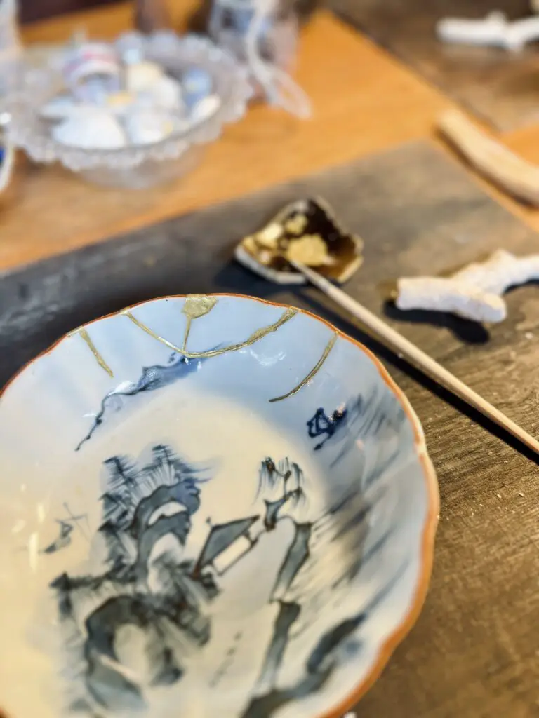 Töpferkurse und Töpfer-Events im Töpfertempel in Stuttgart Süd, dein Ort für kreative Auszeiten - mehr als nur Keramik bemalen, After Work Töpfern - Kintsugi Workshop